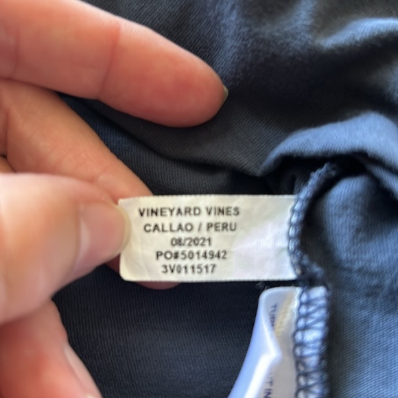 Youth Vineyard Vines Holiday T-Shirt - Picture 7 of 10